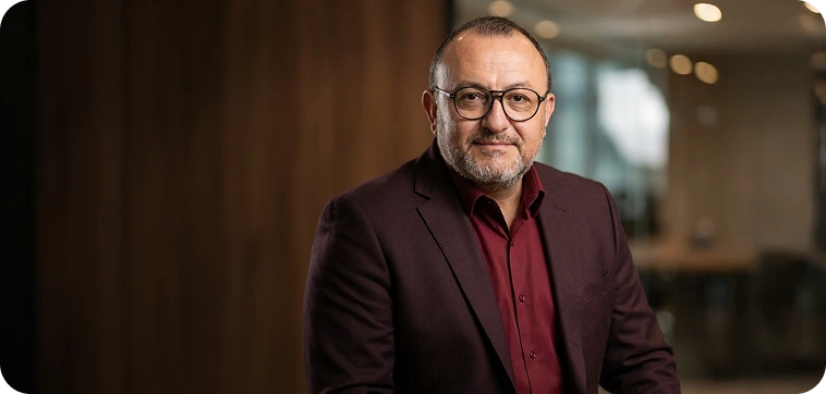 Héctor Sisniega
